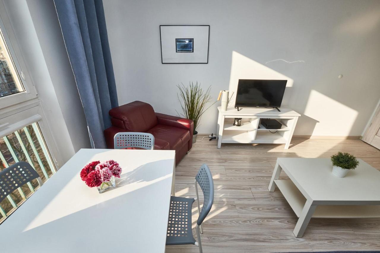 Noctis Apartment Senatorska Warschau Buitenkant foto