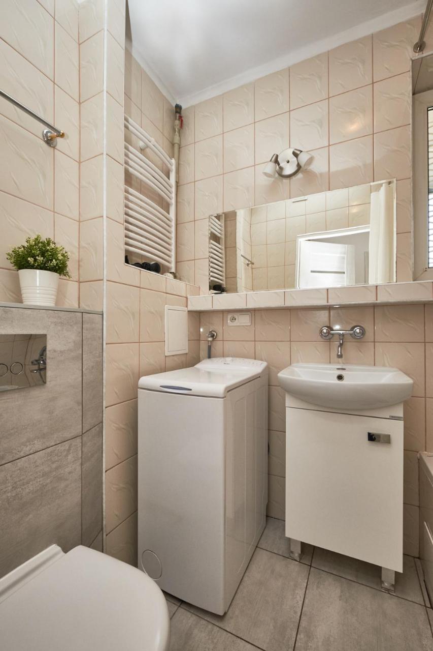 Noctis Apartment Senatorska Warschau Buitenkant foto